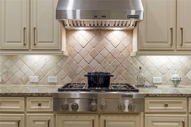 373 Flatstone SW, Marietta, GA 30064