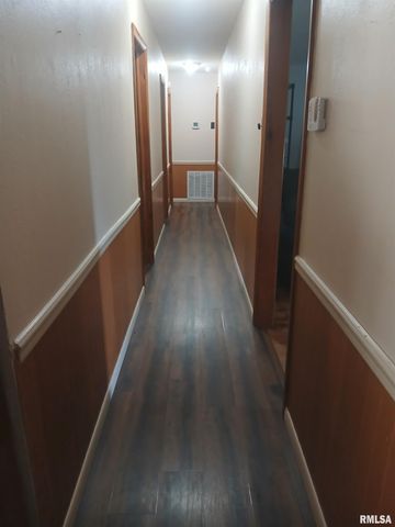 420 S 27TH Street, Herrin, IL 62948