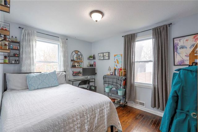 5205 Longview Road, Kansas City, MO 64137