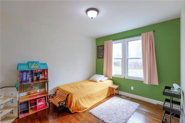 5205 Longview Road, Kansas City, MO 64137