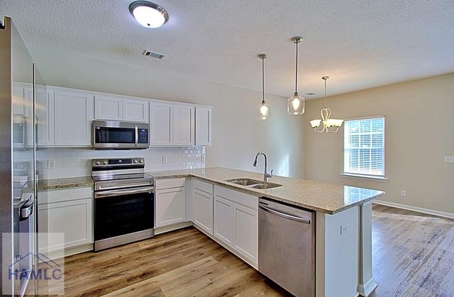 33 Daylily Court, Hinesville, GA 31313