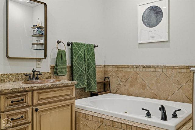 2232 Williamsburg, Jonesboro, AR 72404