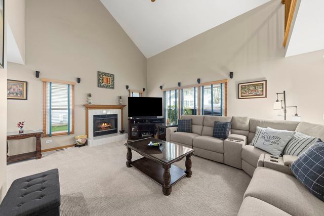 4108 Schillinger Drive, Naperville, IL 60564