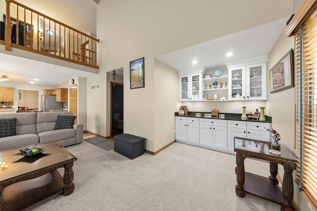 4108 Schillinger Drive, Naperville, IL 60564