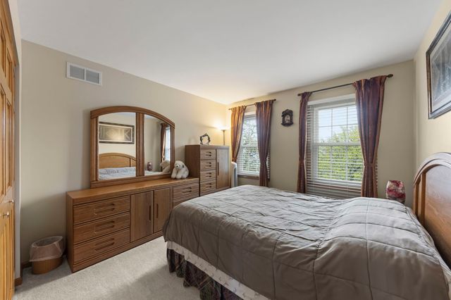 4108 Schillinger Drive, Naperville, IL 60564