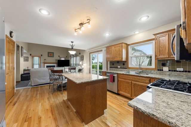 4108 Schillinger Drive, Naperville, IL 60564