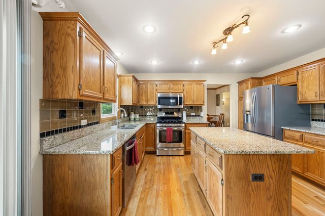 4108 Schillinger Drive, Naperville, IL 60564