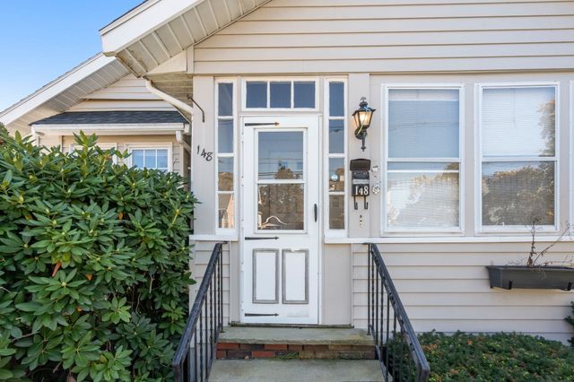 148 Wilson Ave, Quincy, MA 02170