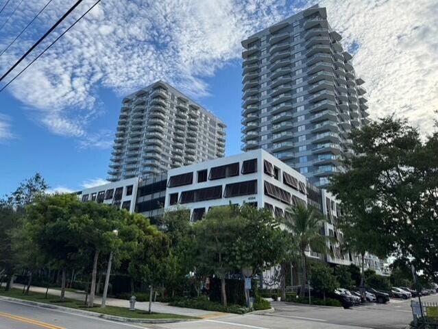 2919 Poinsettia Avenue, West Palm Beach, FL 33407