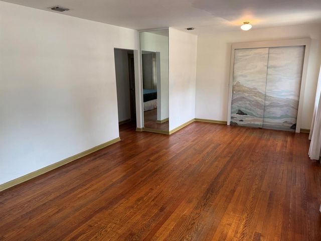 2919 Poinsettia Avenue, West Palm Beach, FL 33407