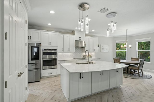 9085 SPRUCE CREEK CIRCLE, Riverview, FL 33578