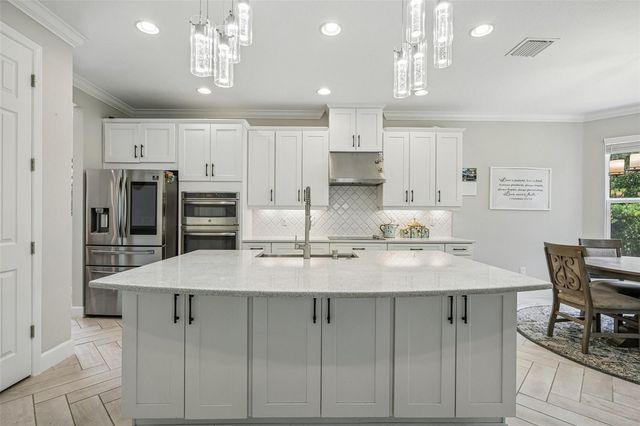 9085 SPRUCE CREEK CIRCLE, Riverview, FL 33578