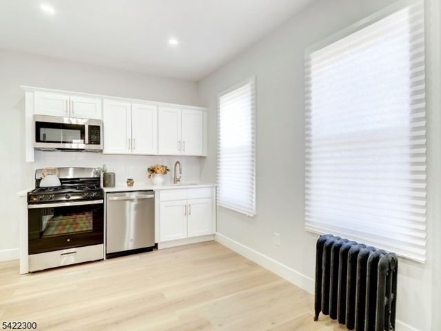 88 Paine Ave, Irvington Twp., NJ 07111