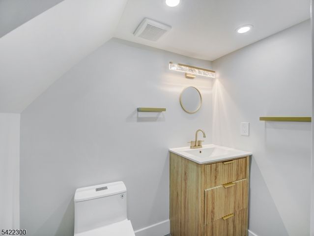 88 Paine Ave, Irvington Twp., NJ 07111