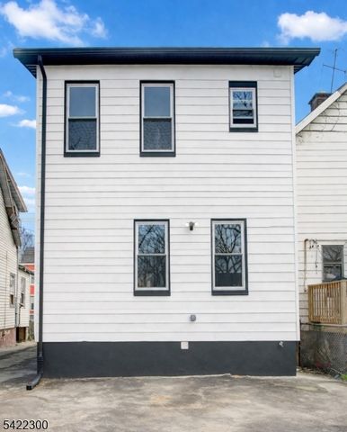 88 Paine Ave, Irvington Twp., NJ 07111