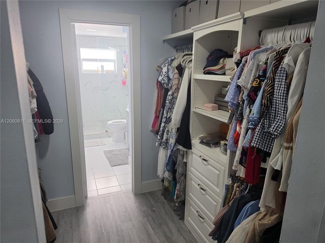 220 NW 87th Ave K219, Miami, FL 33172