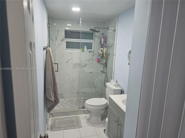 220 NW 87th Ave K219, Miami, FL 33172