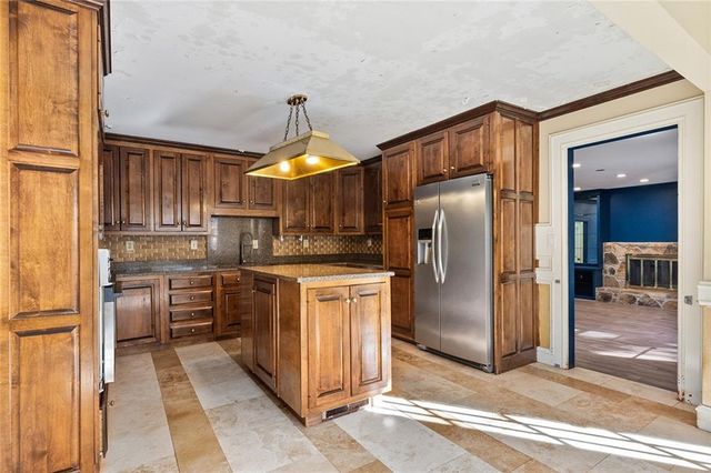 1318 Mile Post Drive, Dunwoody, GA 30338