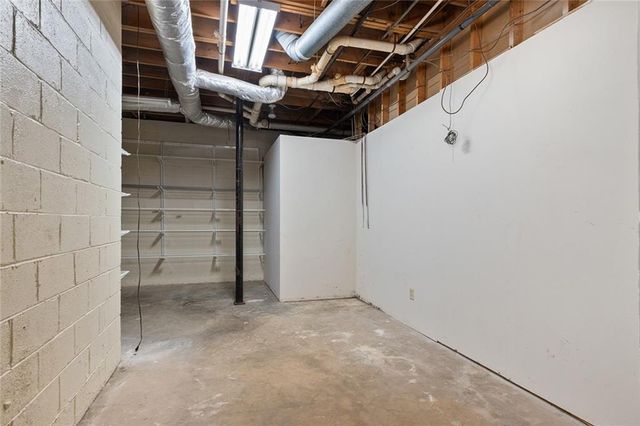 1318 Mile Post Drive, Dunwoody, GA 30338