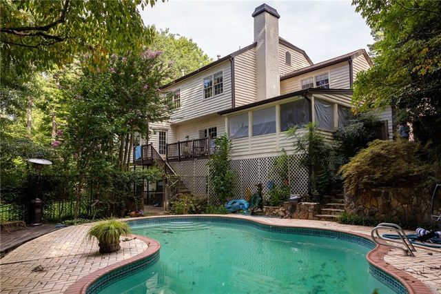 1318 Mile Post Drive, Dunwoody, GA 30338