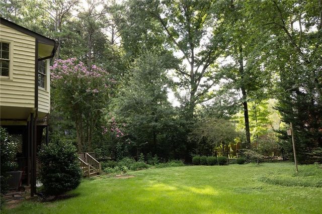 1318 Mile Post Drive, Dunwoody, GA 30338