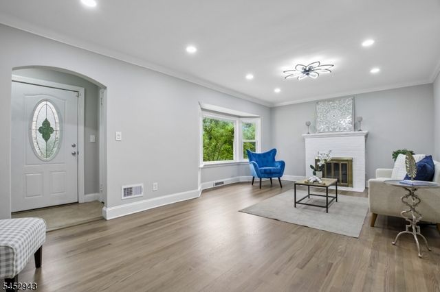 14 Intervale Rd, Parsippany-troy Hills Twp., NJ 07005