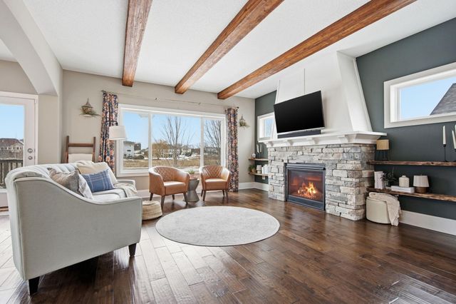 1120 Francesca Court, Chaska, MN 55318