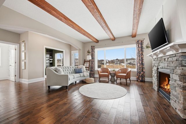 1120 Francesca Court, Chaska, MN 55318