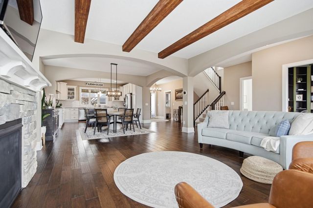 1120 Francesca Court, Chaska, MN 55318