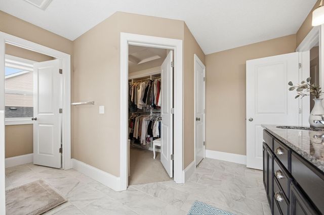 1120 Francesca Court, Chaska, MN 55318