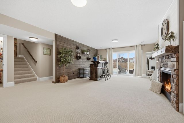 1120 Francesca Court, Chaska, MN 55318