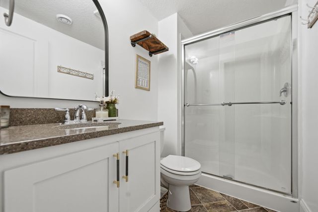 1120 Francesca Court, Chaska, MN 55318