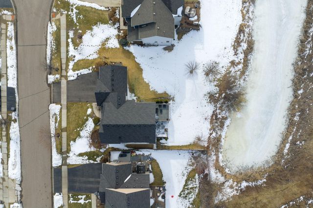 1120 Francesca Court, Chaska, MN 55318