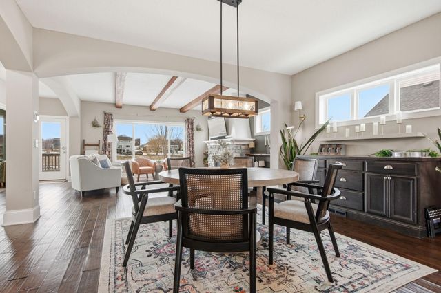 1120 Francesca Court, Chaska, MN 55318