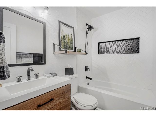 1634 S Newton St, Denver, CO 80219