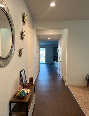 4542 N Casey Avenue, Fresno, CA 93723