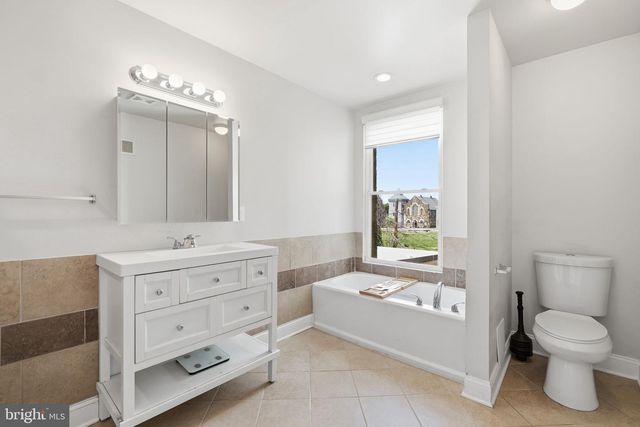 446 E 22ND ST, Baltimore, MD 21218
