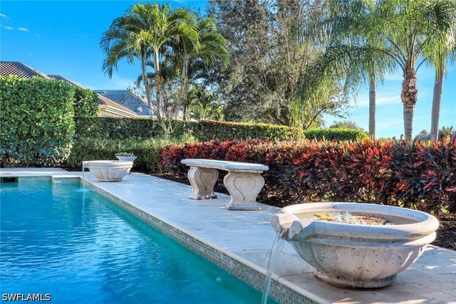 28864 Blaisdell DR, Naples, FL 34119