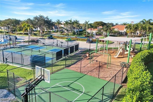 28864 Blaisdell DR, Naples, FL 34119