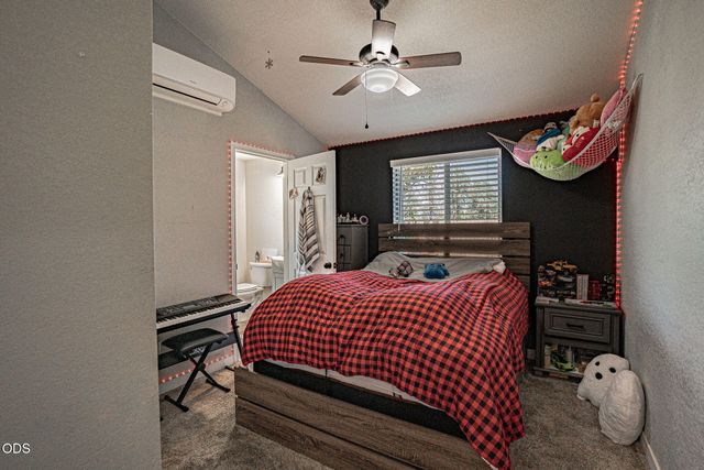 5247 Dobrot Way, Central Point, OR 97502