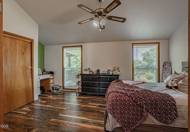 5247 Dobrot Way, Central Point, OR 97502