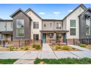 475 Millwall Cir, Castle Pines, CO 80108