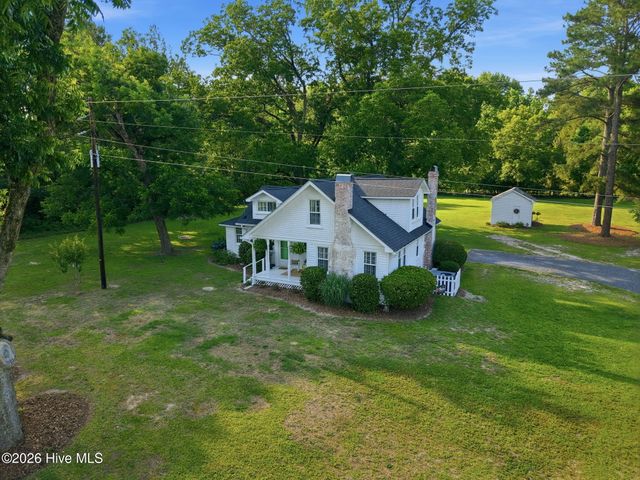 2704 Farm Life School Road, Carthage, NC 28327