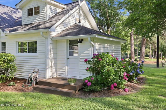 2704 Farm Life School Road, Carthage, NC 28327