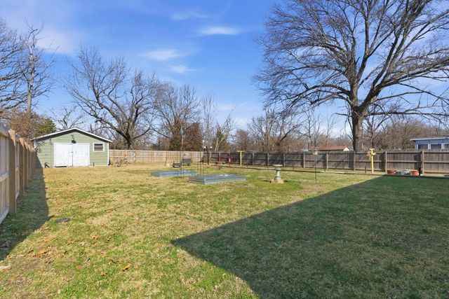 733 W Kerr Street, Springfield, MO 65803