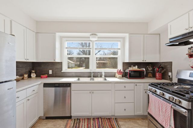 733 W Kerr Street, Springfield, MO 65803