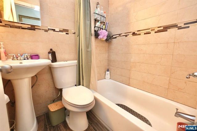 425 Dewitt Avenue, Belleville, NJ 07109