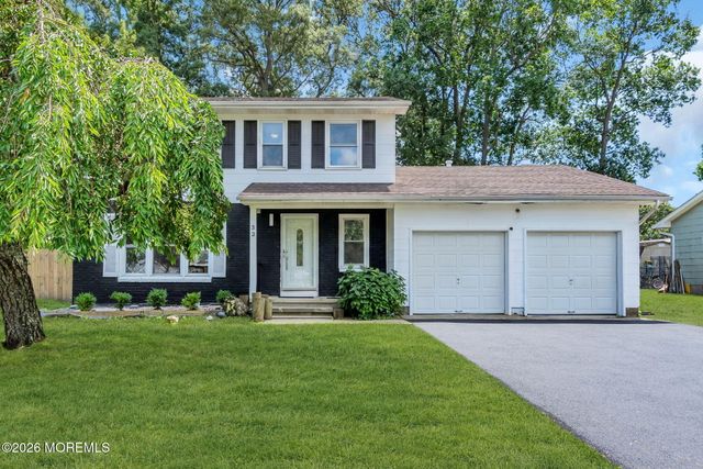 32 Belmont Avenue, Bayville, NJ 08721