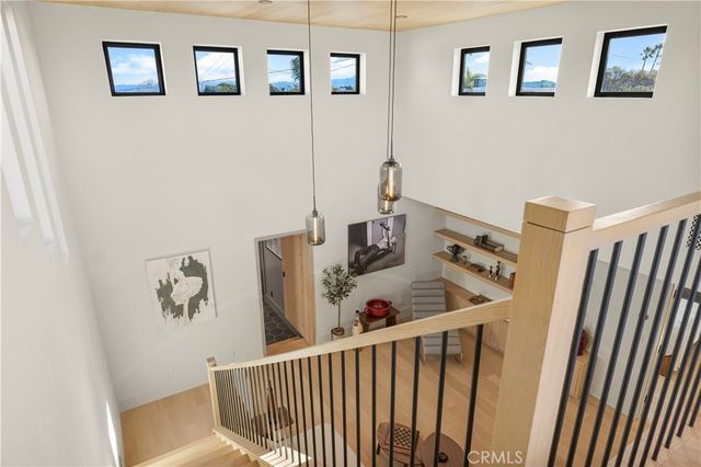 2212 Cliff Drive, Newport Beach, CA 92663
