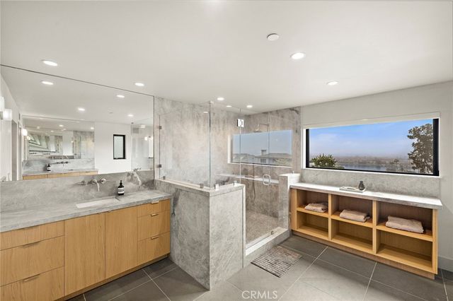 2212 Cliff Drive, Newport Beach, CA 92663